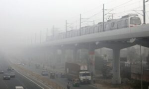 Schools shuttered and Taj Mahal obscured as smog envelopes Delhi